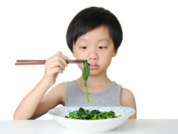 LÀM GÌ KHI TRẺ BIẾNG ĂN?